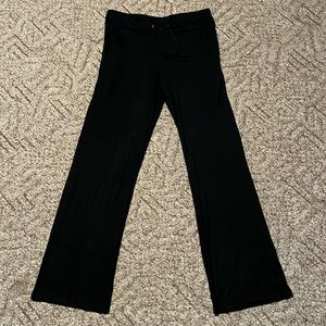 Women’s yoga pants